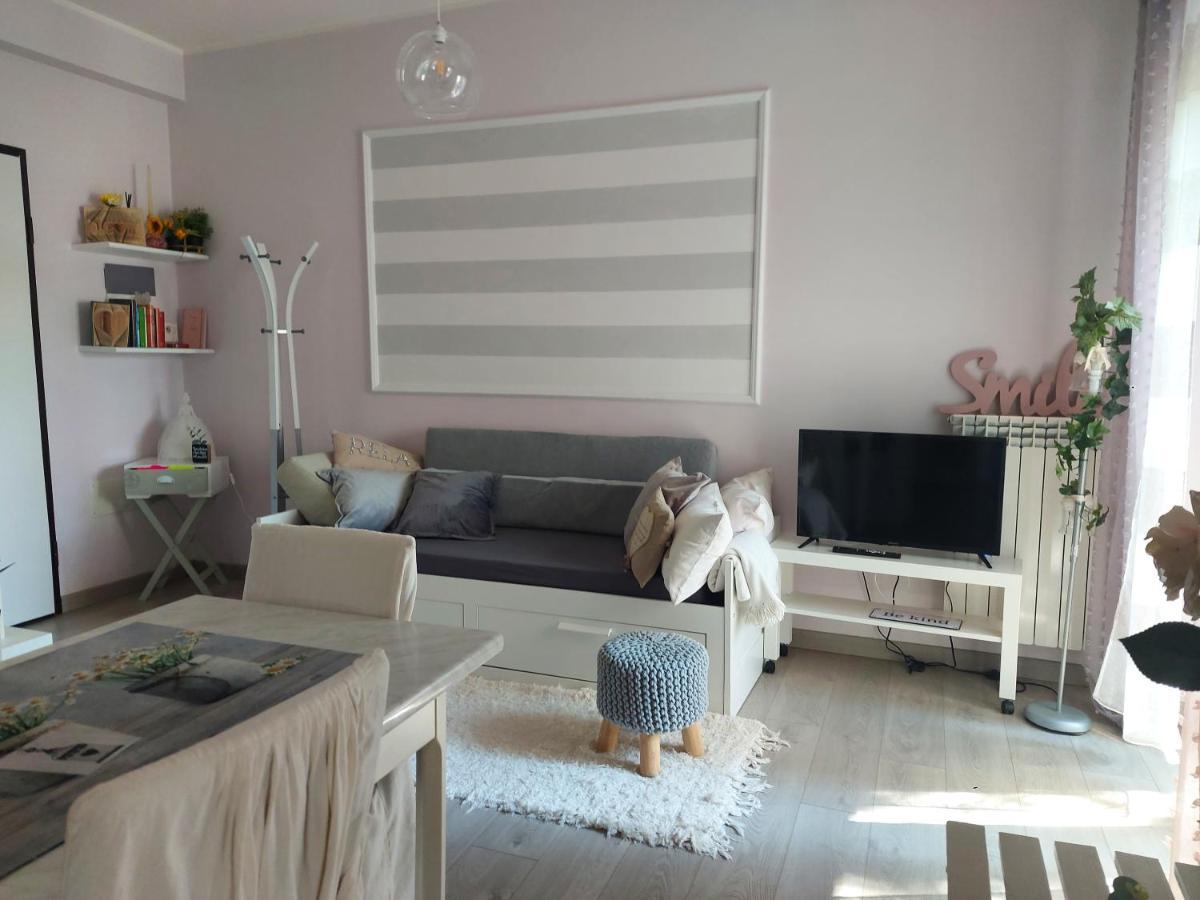 La Pineta - Delightful Small Apartment Near The City Center L'Aquila Exterior photo